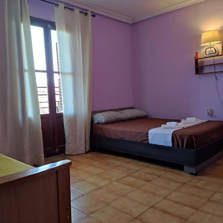 La Habitacion Del Piso Room In The Apartment Alicante Exterior photo
